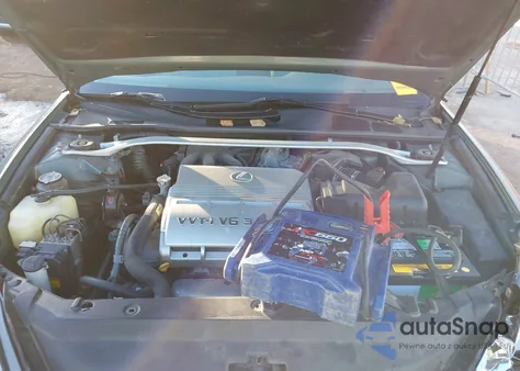 2005 Lexus Es 330 z USA, uszkodzony, nr VIN JTHBA30G855137832